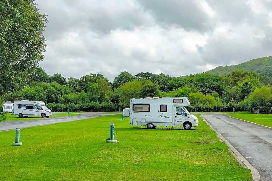 Stay in beautiful surroundings at Dare Valley Country Park
