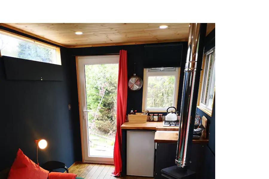Wood burning stove at Harri the Horsebox