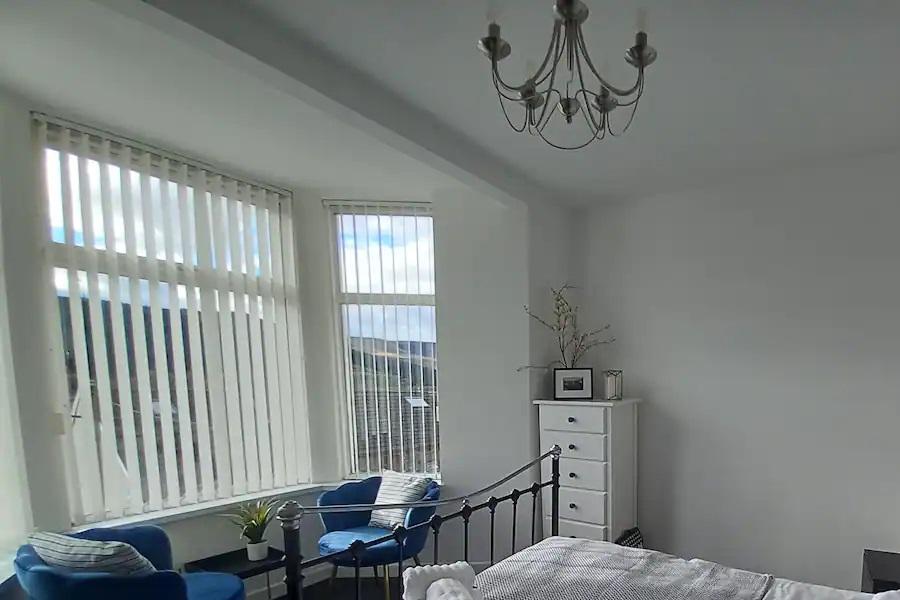 Bedroom at Mabon House