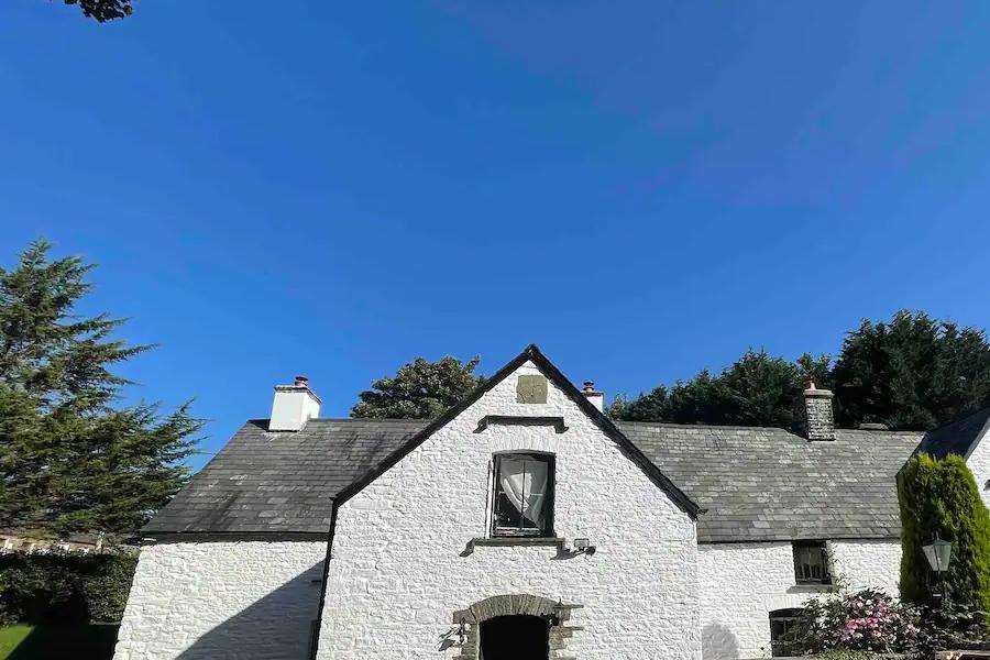 Exterior of Ty Newydd Farm