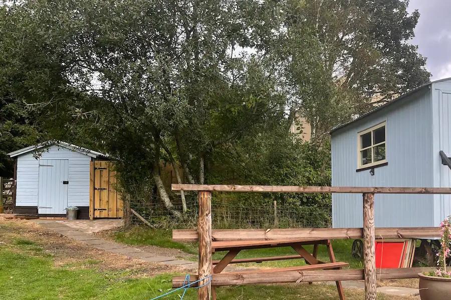 Cwtch Shepherd's Hut