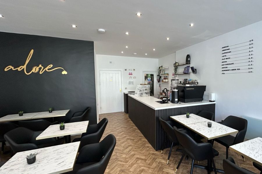 Adore Lounge