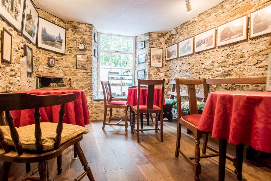 Tea rooms
