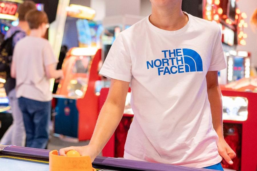 Arcade games and air hockey at Tenpin Nantgarw