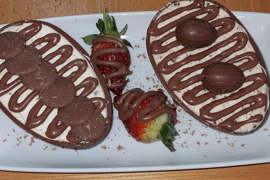 Dessert at Rhi's Cafe