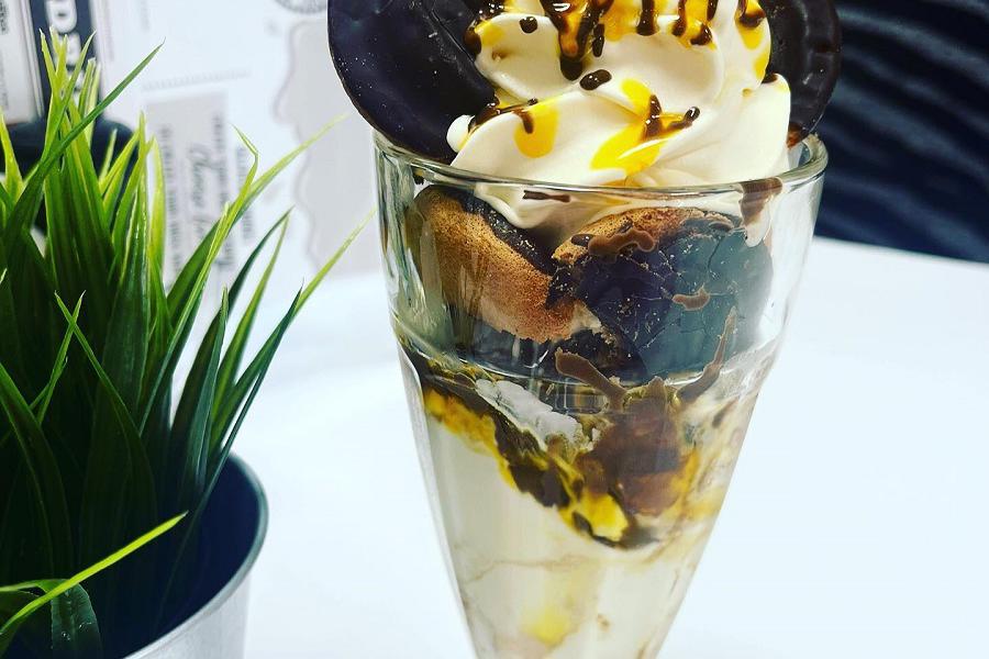 Jaffa Cake sundae at Shake, Waffle and Cone