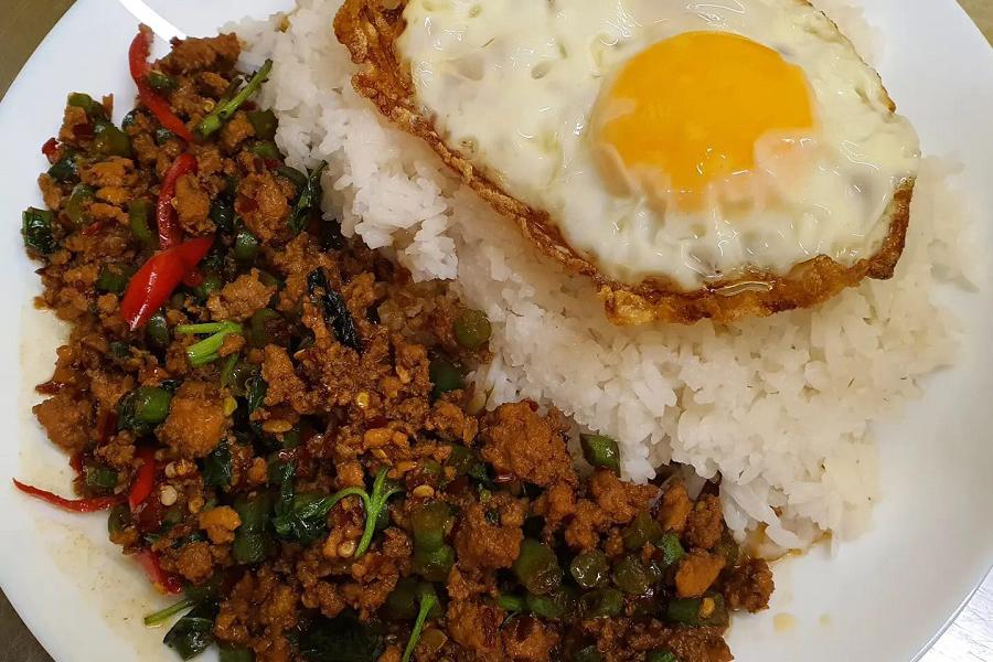 Crispy rice at Junjira