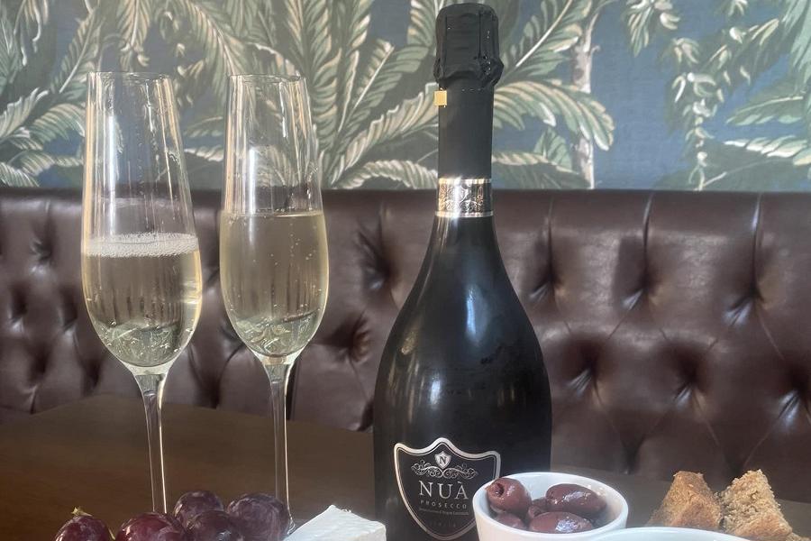 Tapas and prosecco at the Boars Head