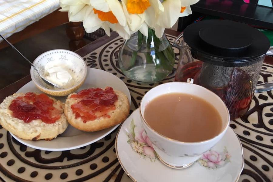 Tea and scones at Olive's Attic