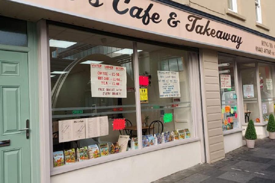 Welcome to Rhi's Cafe
