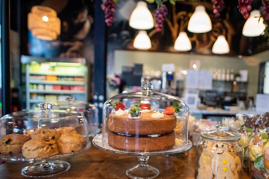 Cake at Caffi Bracchi