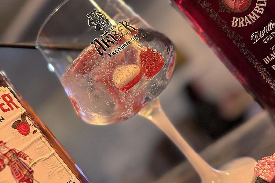 Carefully-selected cocktails