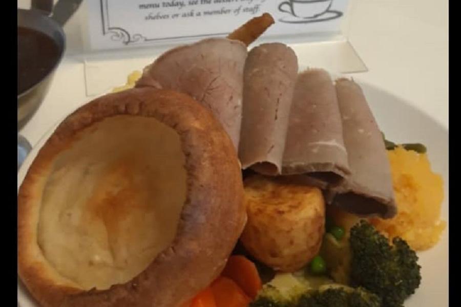 Roast dinner at Chapman's Cafe