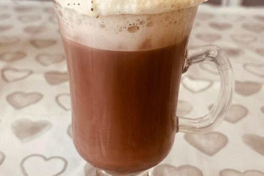 Hot chocolate at Cresci's