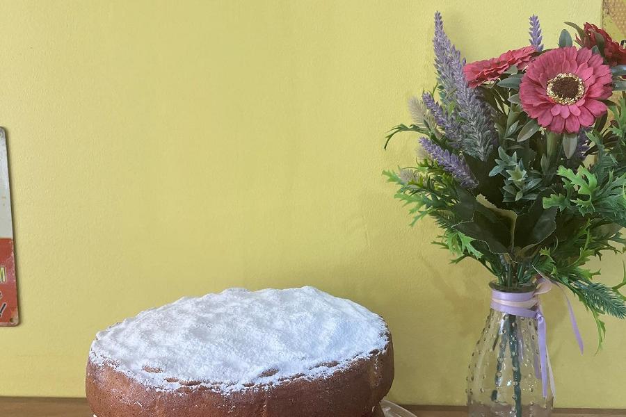 Home-made cakes