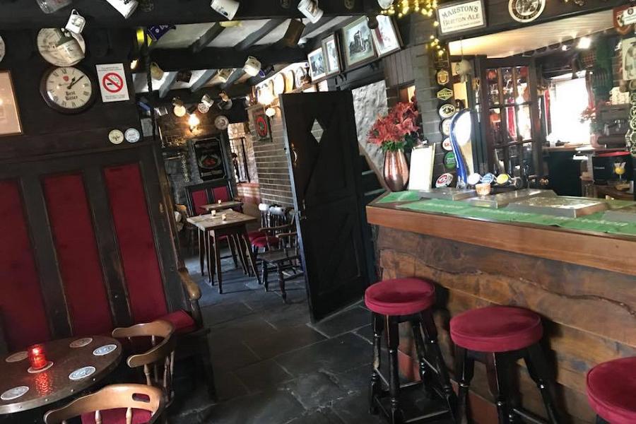 the Red Lion Inn interior