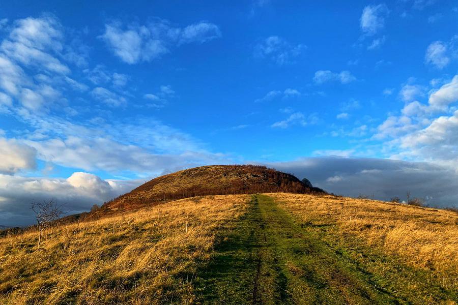 The way up to the trig point on the Giant's Bite Walk