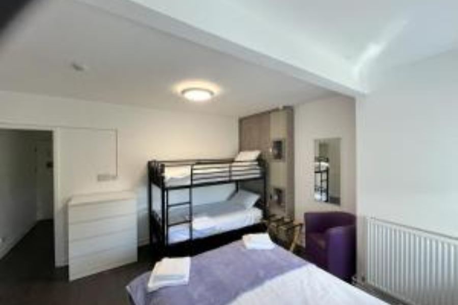 bedroom inside (bad quality)
